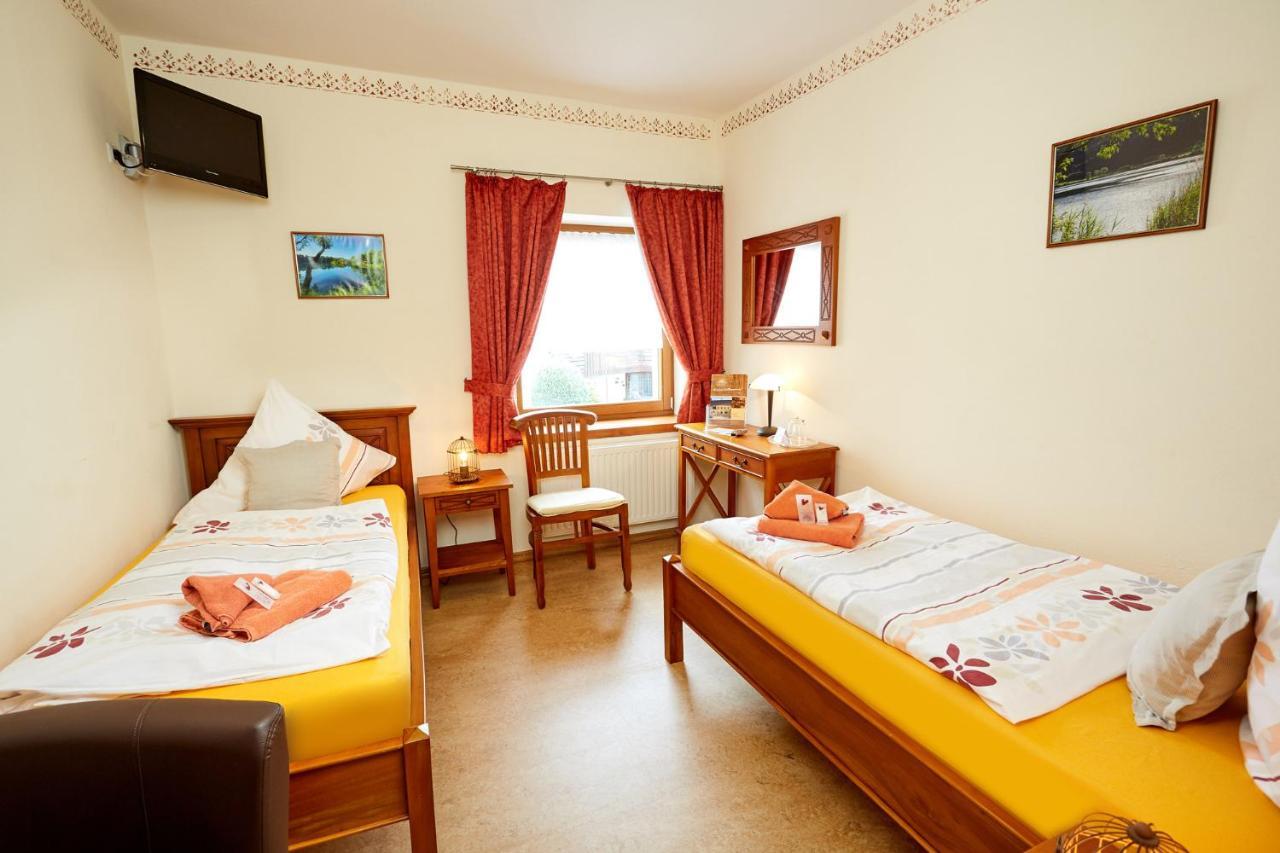 Hotel Am Eifelsteig Neroth Экстерьер фото