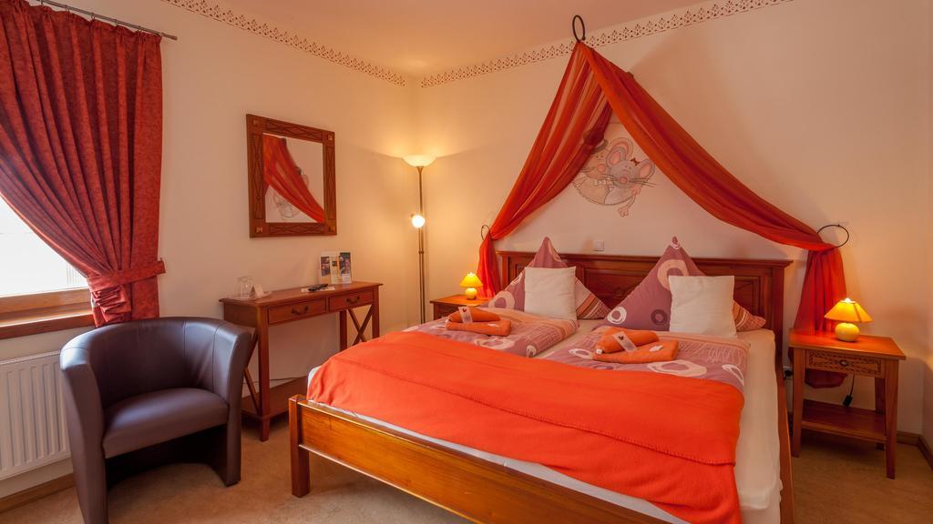 Hotel Am Eifelsteig Neroth Экстерьер фото