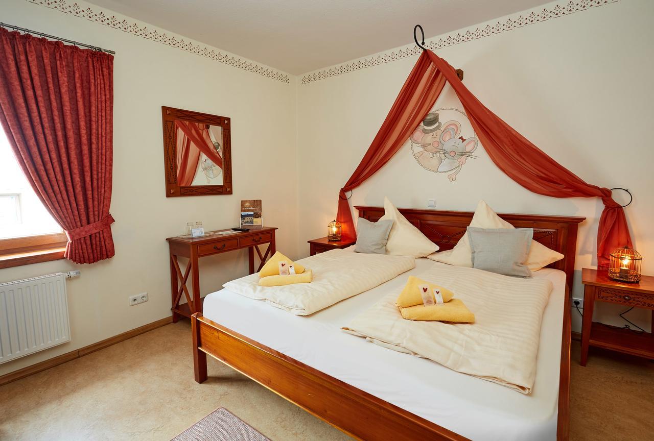 Hotel Am Eifelsteig Neroth Экстерьер фото