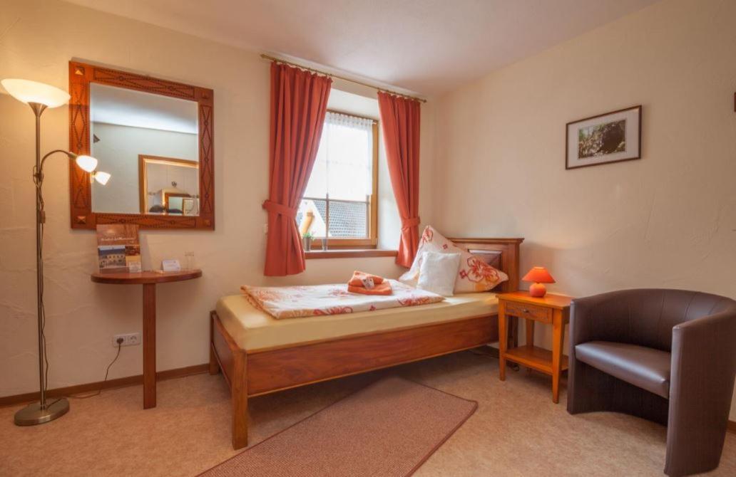 Hotel Am Eifelsteig Neroth Экстерьер фото